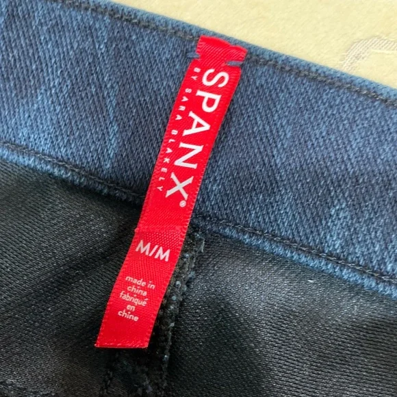 🤎 Spanx Jean-ish Leggings Cropped - Size Medium - Picture 5 of 6